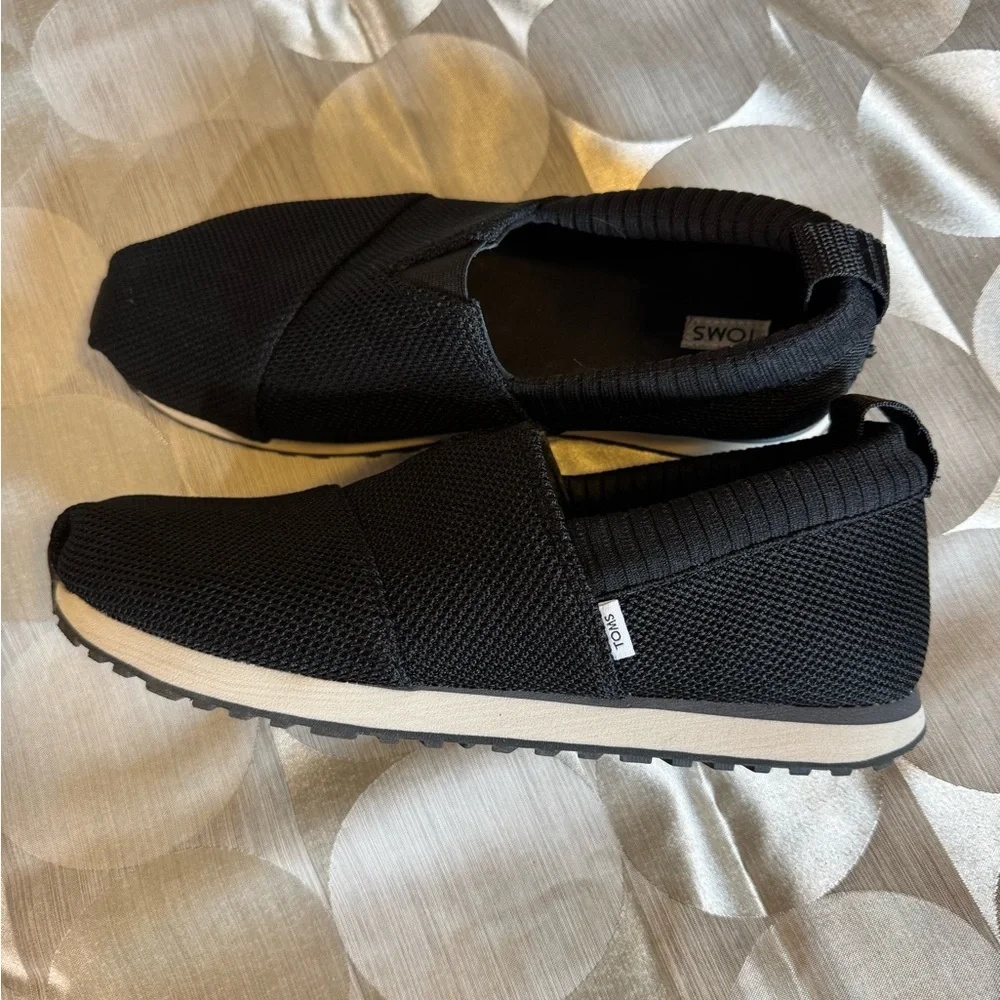 Toms Black Knit Slip-On Athletic Shoes - Picture 3 of 4